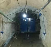 鏈輪式無壓風(fēng)門